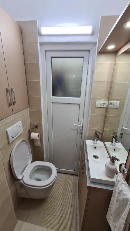 Studio Albert Ramnicu Valcea Bagian luar foto