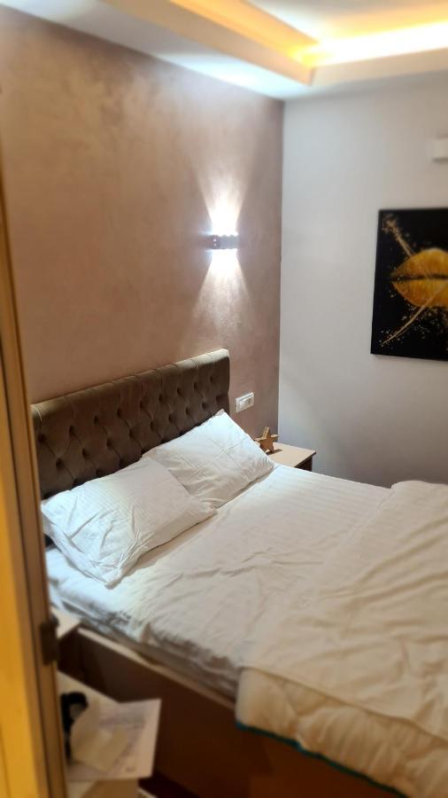 Studio Albert Ramnicu Valcea Bagian luar foto